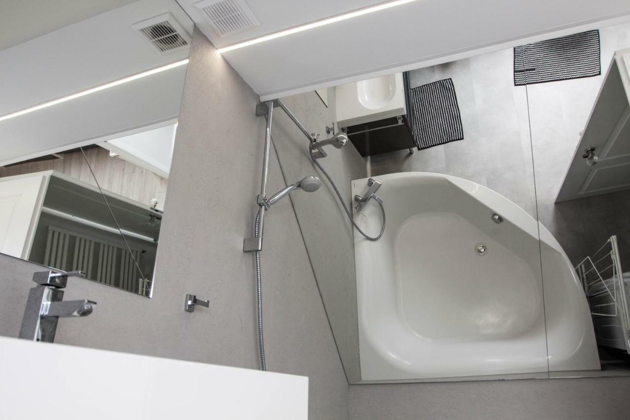 Apartament Mnw Varsovia Exterior foto